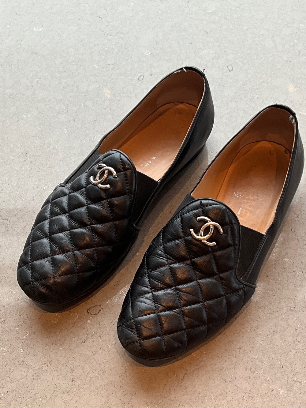 CHANEL Black Quilted Leather CC Logo Loafers